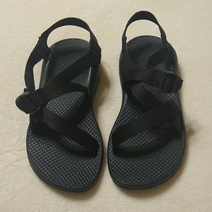 Classic black chacos